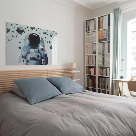 Bright 45M Haussmannian In The Heart Of Paris *